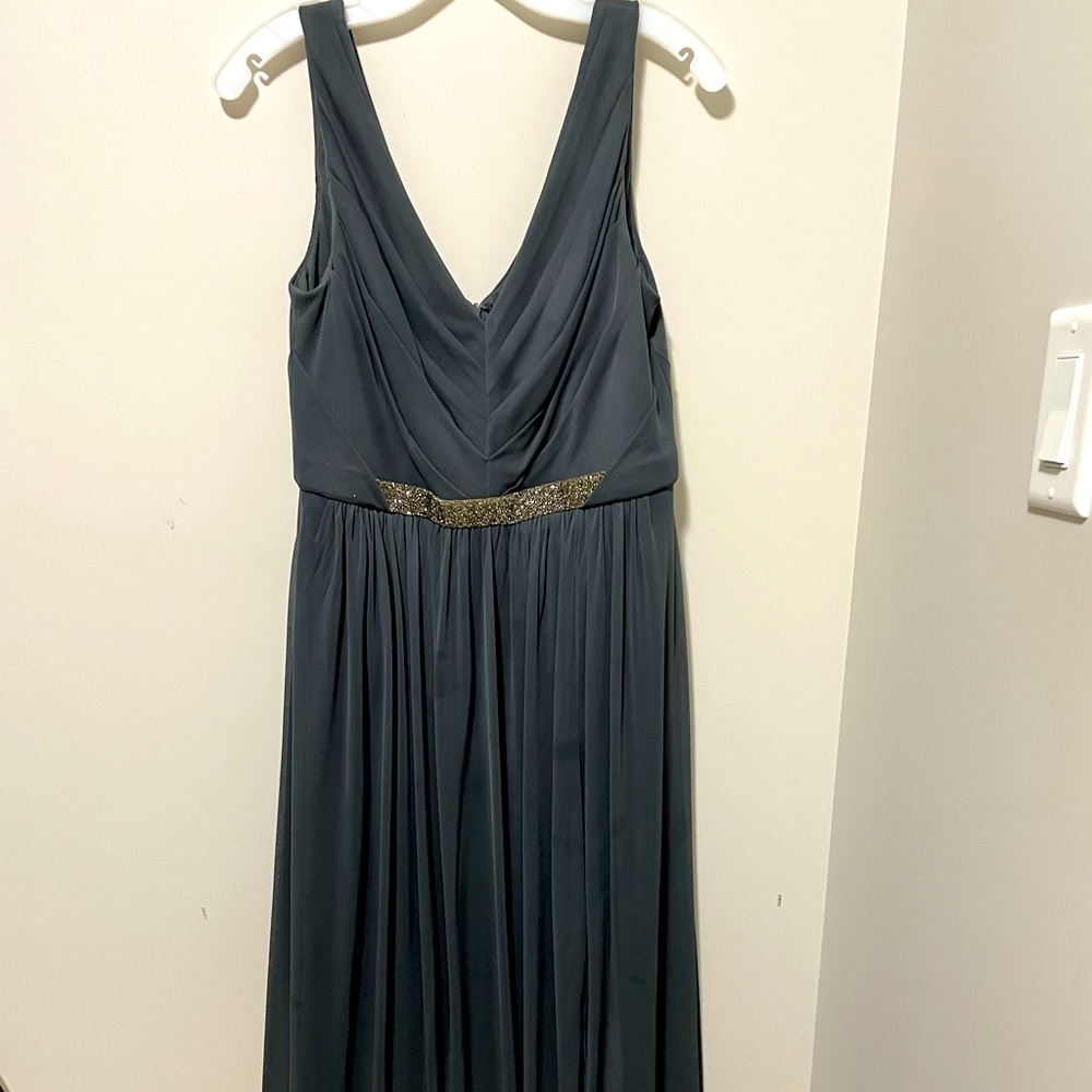 V-neck chiffon bridesmaid dress